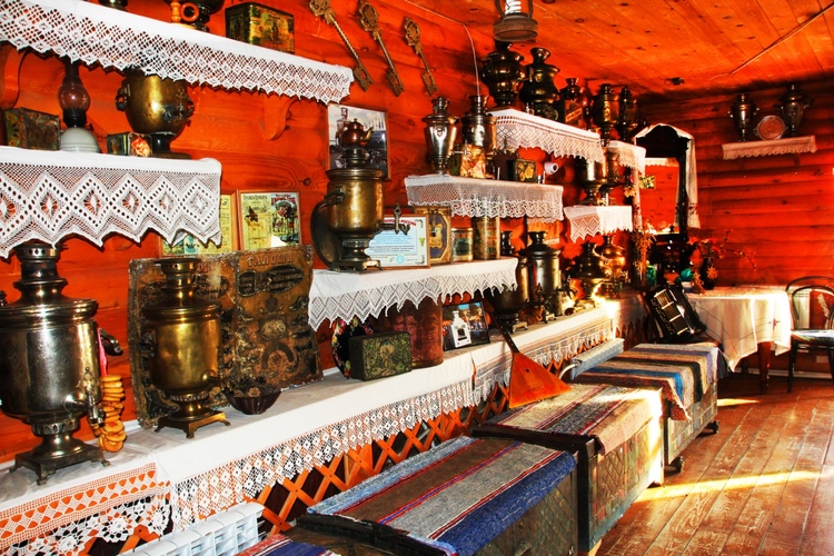 Руская изба1