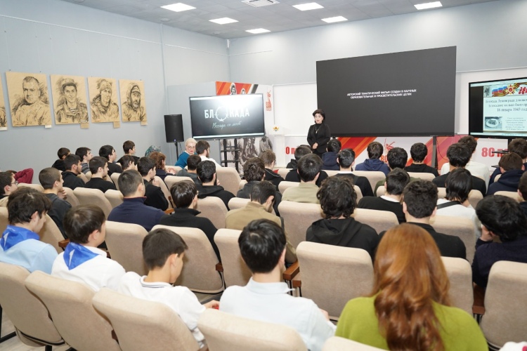 photo_5467541854153805163_w